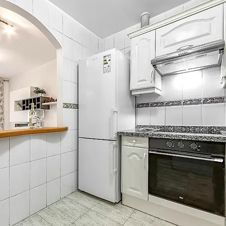 Three Bedroom With Private Patio And Barbecue Lägenhet *