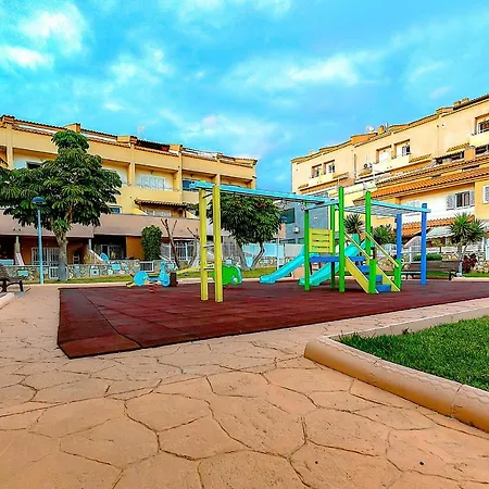 Lägenhet Three Bedroom With Private Patio And Barbecue Costa Adeje (Tenerife)