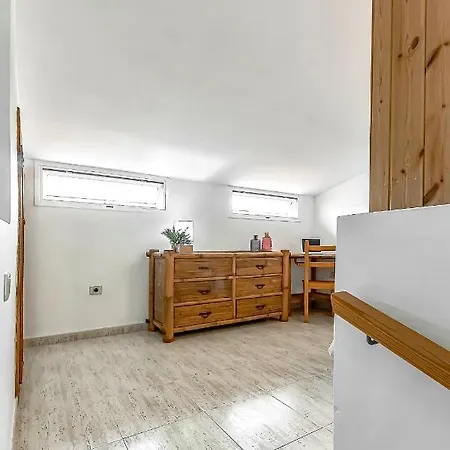 Lägenhet Three Bedroom With Private Patio And Barbecue Costa Adeje (Tenerife)